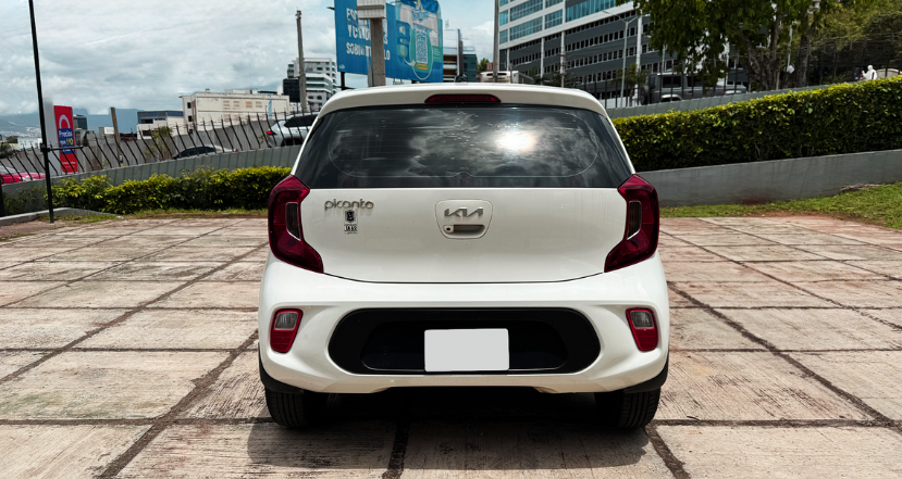 Kia Picanto 1 AT 2023 Blanco (3)