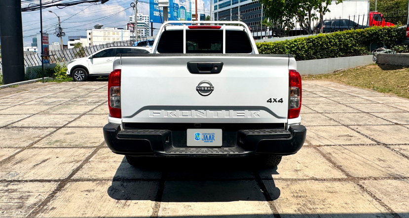 Nissan Frontier (4)