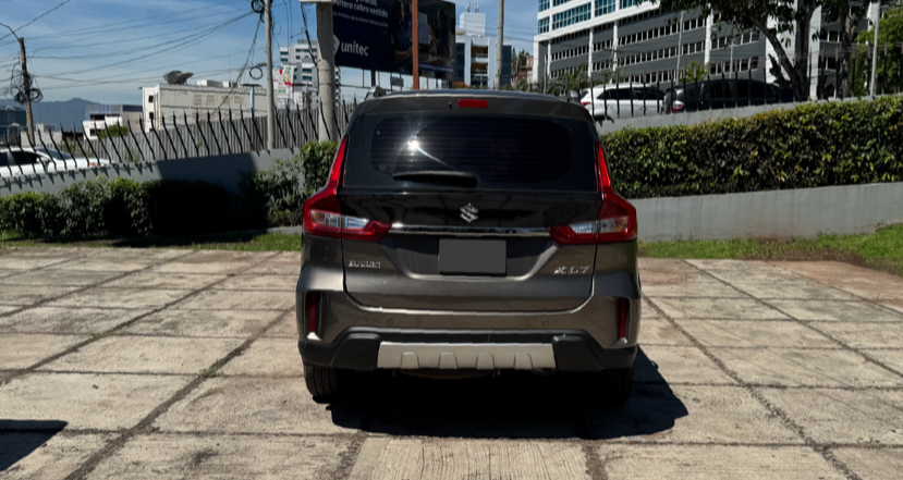 Suzuki XL7 Café 2024 - vista trasera